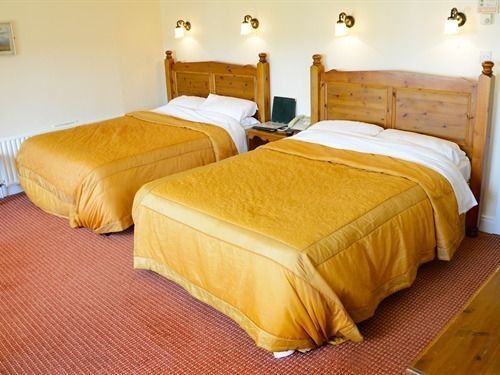 Belmont Hall Ньюрі Екстер'єр фото