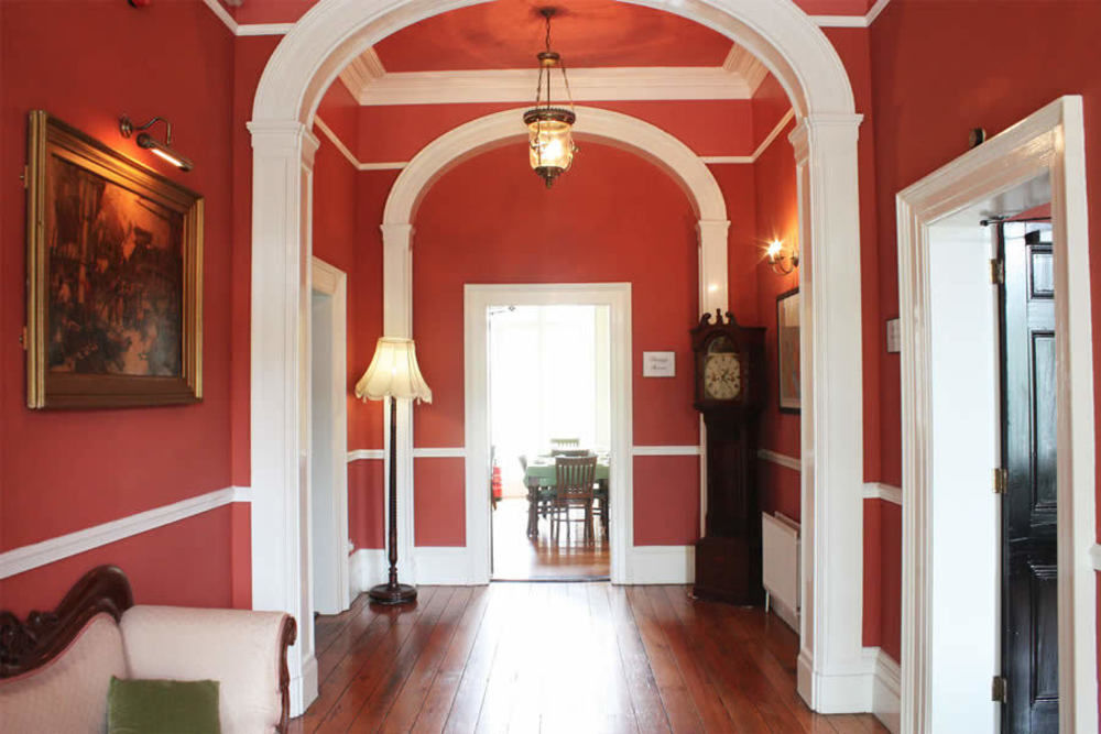 Belmont Hall Ньюрі Екстер'єр фото