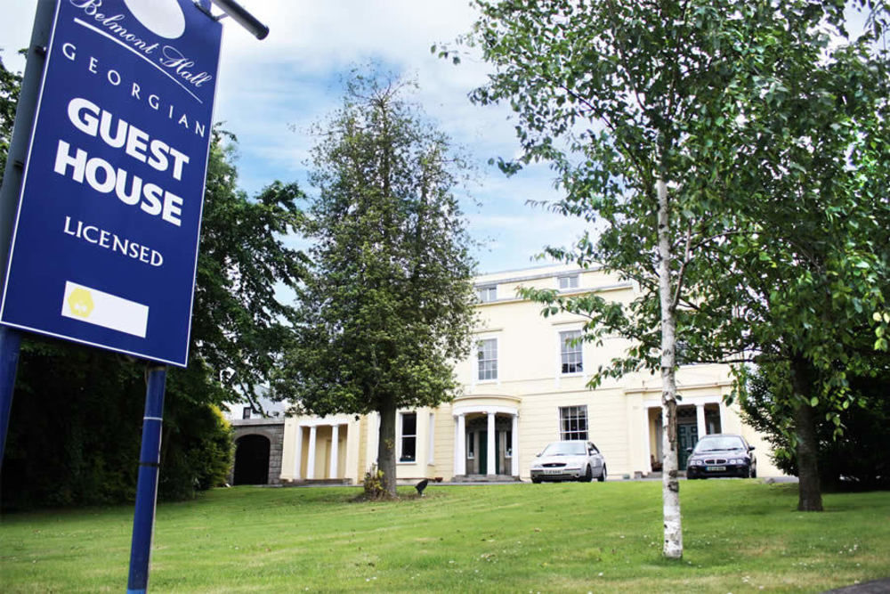 Belmont Hall Ньюрі Екстер'єр фото